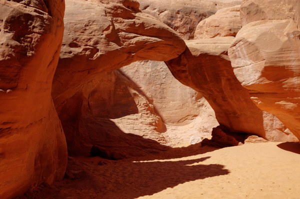 Sand Dune Arch