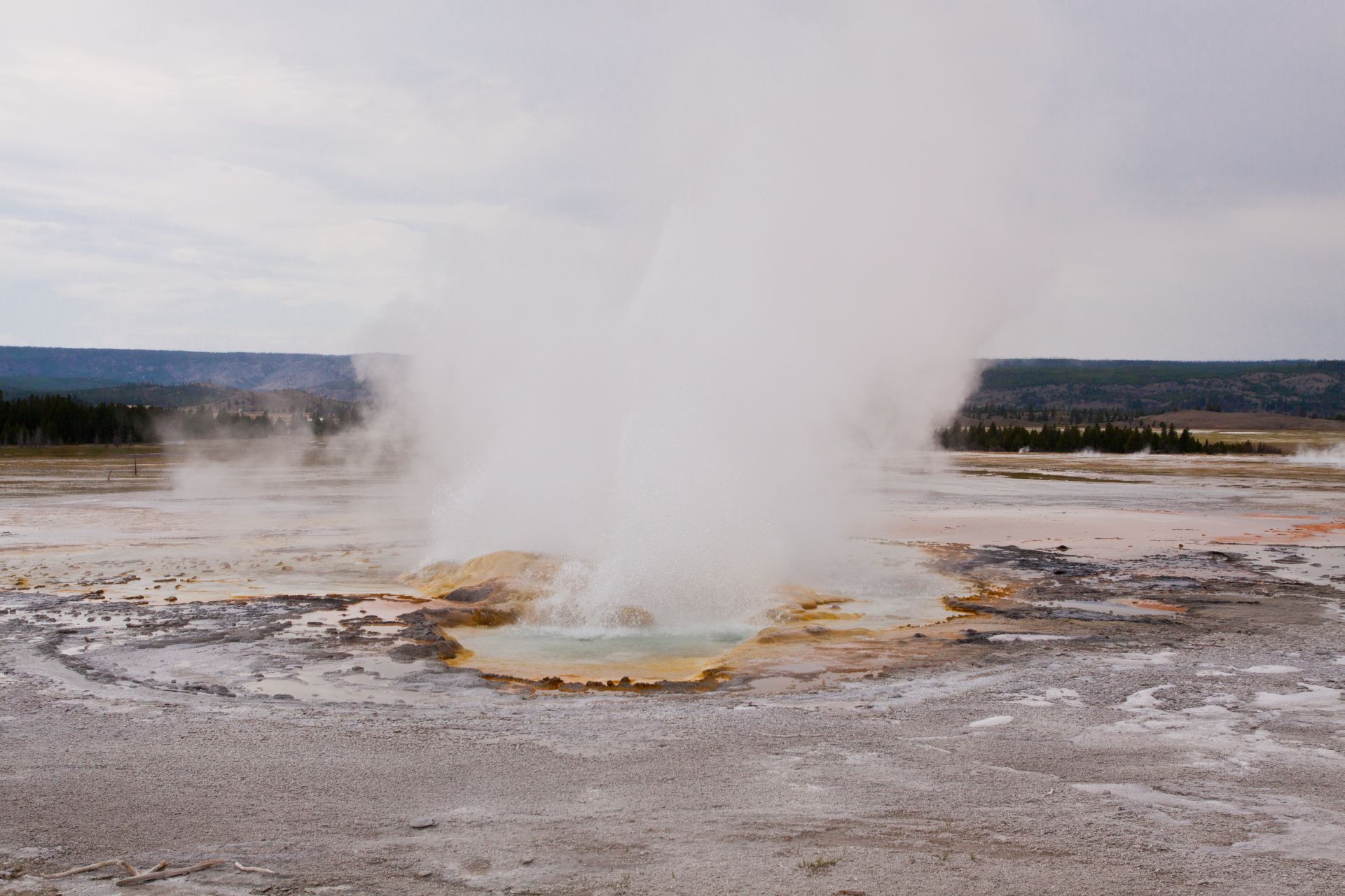 Yellowstone – Foutain Paint Pot